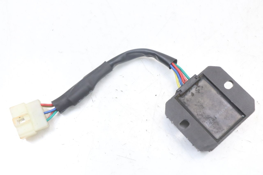 photo de REGULATEUR CHARGE ARCHIVE CAFE RACER 4T 50 (2019 - 2024)