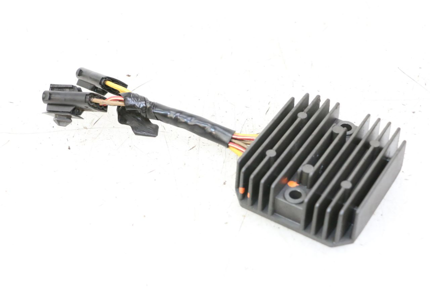 photo de REGULATEUR CHARGE BMW C1 125 (2000 - 2003)