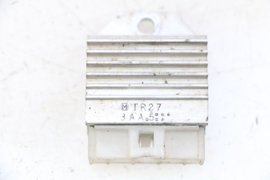 photo de REGULATEUR CHARGE MBK BOOSTER NEXT GENERATION 50 (1995 - 1998)