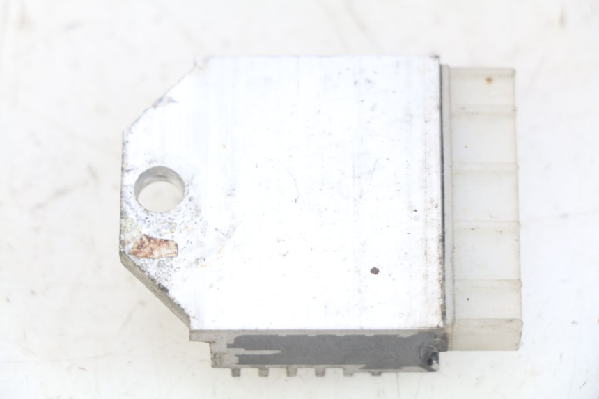 photo de REGULATEUR CHARGE MBK BOOSTER NEXT GENERATION 50 (1995 - 1998)