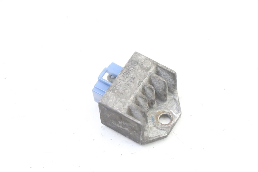 photo de REGULATEUR CHARGE MBK BOOSTER SPIRIT NAKED 50 (2004 - 2017)