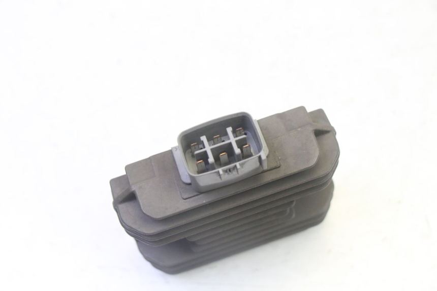 photo de REGULATEUR CHARGE SUZUKI BURGMAN 125 (2007 - 2014)