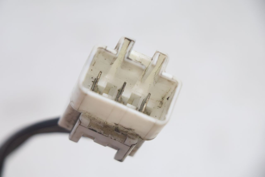 photo de REGULATEUR CHARGE SUZUKI BURGMAN EXECUTIVE ABS 650 (2006 - 2012) - Points de fixation