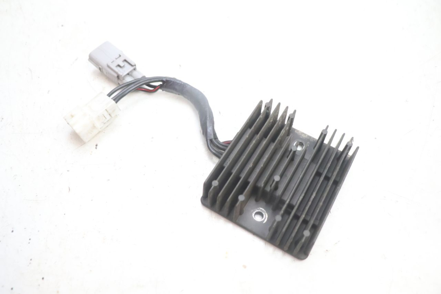 photo de REGULATEUR CHARGE SUZUKI BURGMAN EXECUTIVE ABS 650 (2006 - 2012) - Vue principale