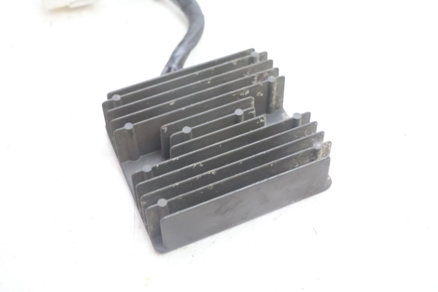 photo de REGULATEUR CHARGE SUZUKI BURGMAN EXECUTIVE ABS 650 (2006 - 2012) - Détail de la pièce