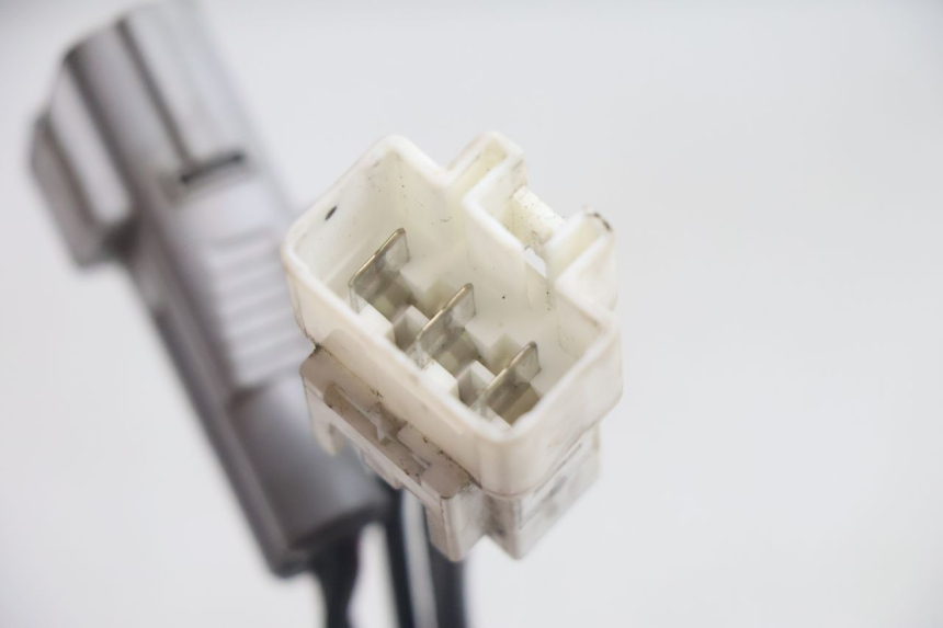 photo de REGULATEUR CHARGE SUZUKI BURGMAN EXECUTIVE ABS 650 (2006 - 2012) - État de surface