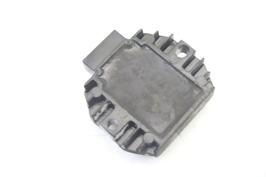 photo de REGULATEUR CHARGE YAMAHA BW'S BWS 125 (2010 - 2013)