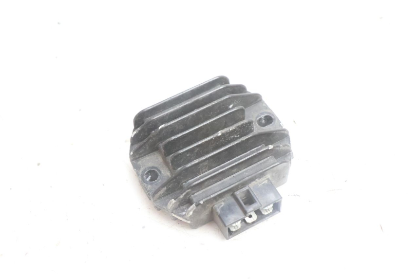 photo de REGULATEUR CHARGE YAMAHA BW'S BWS 125 (2010 - 2013) - Vue principale