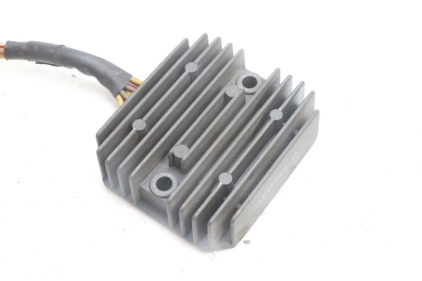 photo de REGULATEUR CHARGE BMW C1 125 (2000 - 2003) - Détail de la pièce