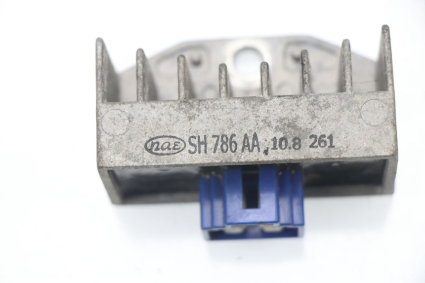 photo de REGULATEUR CHARGE HONDA CBF 125 (2009 - 2015)