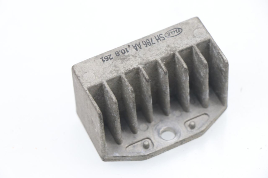 photo de REGULATEUR CHARGE HONDA CBF 125 (2009 - 2015)