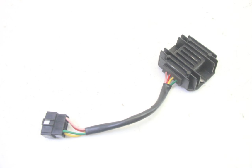 photo de REGULATEUR CHARGE SYM CROX 4T 50 (2016 - 2023) - Détail de la pièce
