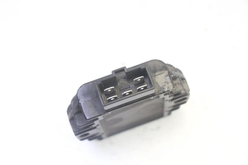 photo de REGULATEUR CHARGE YAMAHA CYGNUS X INJECTION 125 (2007 - 2013)