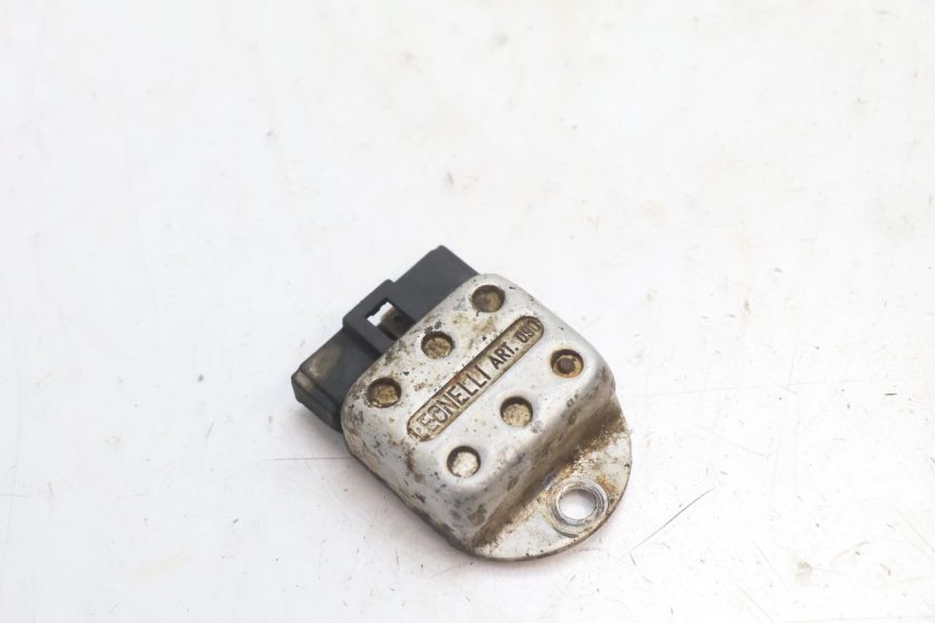 photo de REGULATEUR CHARGE HM HONDA DERAPAGE 50 (2007 - 2009) - Vue principale
