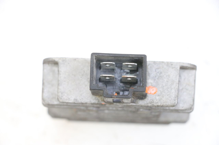 photo de REGULATEUR CHARGE LONGJIA DIGITA 4T 50 (2019 - 2022) - Détail de la pièce