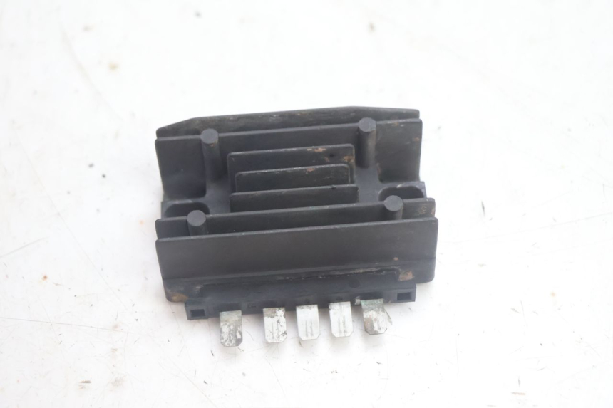 photo de REGULATEUR CHARGE SUZUKI DR S 600 (1985 - 1989) - Vue principale