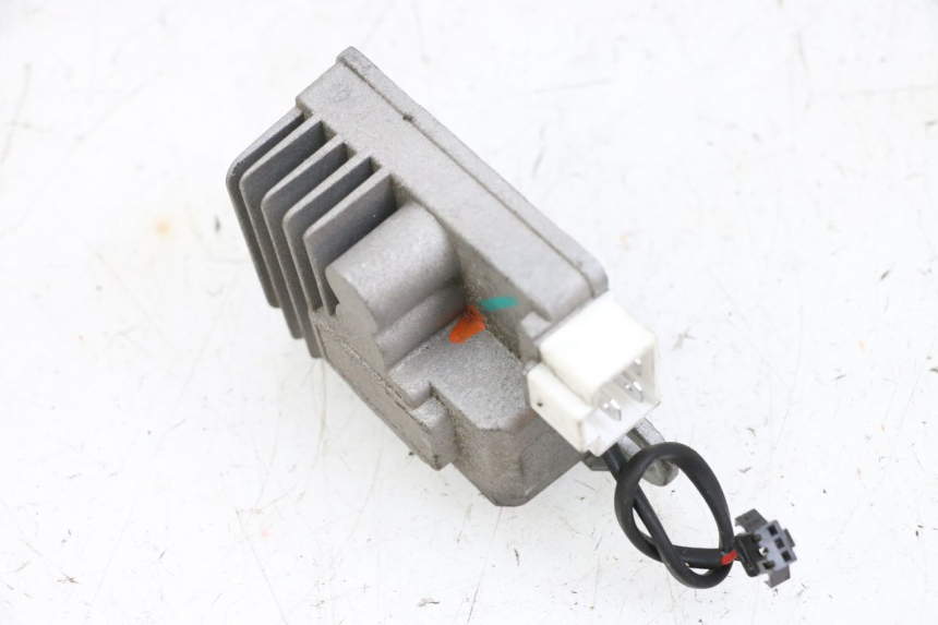 photo de REGULATEUR CHARGE SEGWAY NINEBOT E125S 1 (2022 - 2026) - Détail de la pièce