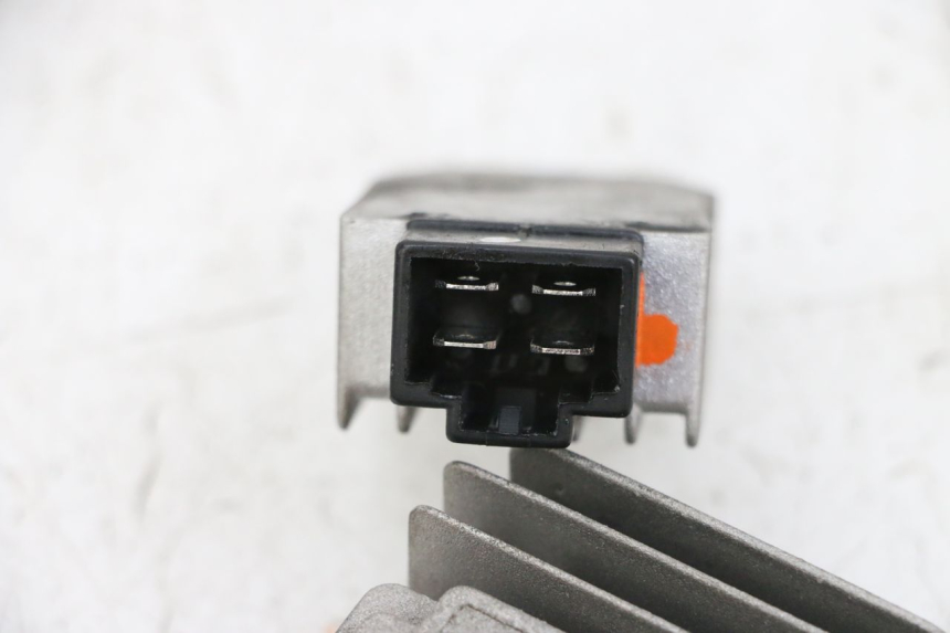 photo de REGULATEUR CHARGE SEGWAY NINEBOT E125S 1 (2022 - 2026) - État de surface