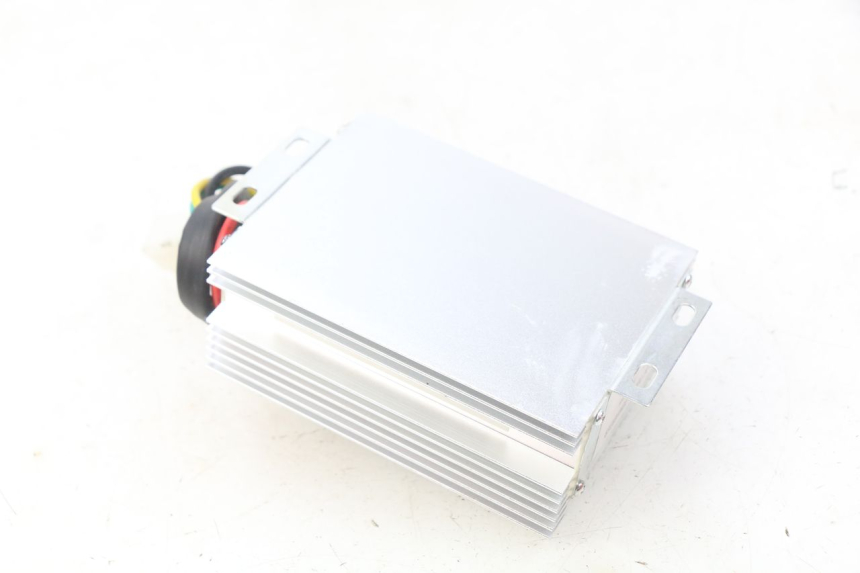 photo de REGULATEUR CHARGE EFUN E2GO 1 (2017 - 2021)