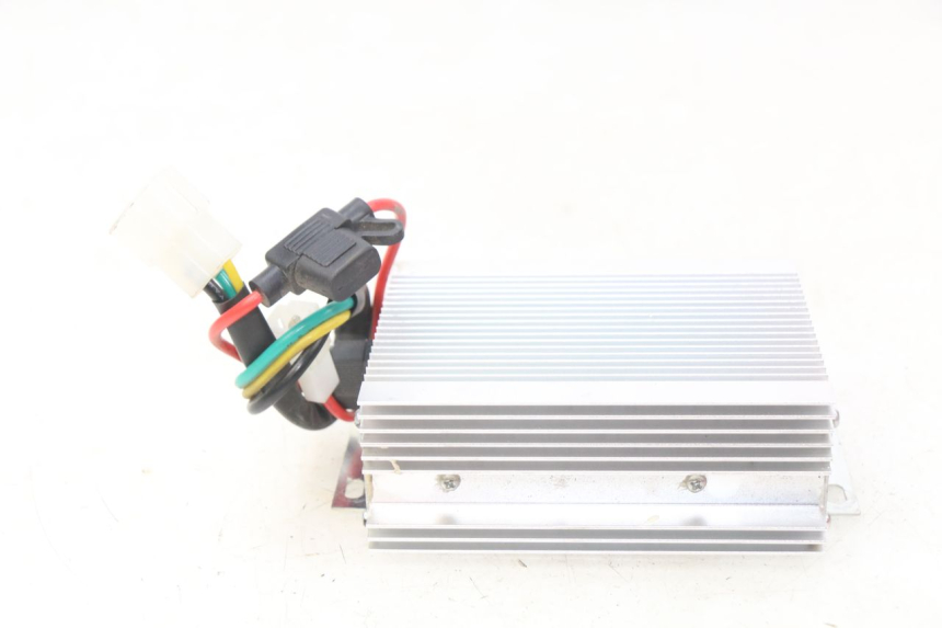 photo de REGULATEUR CHARGE EFUN E2GO 1 (2017 - 2021)