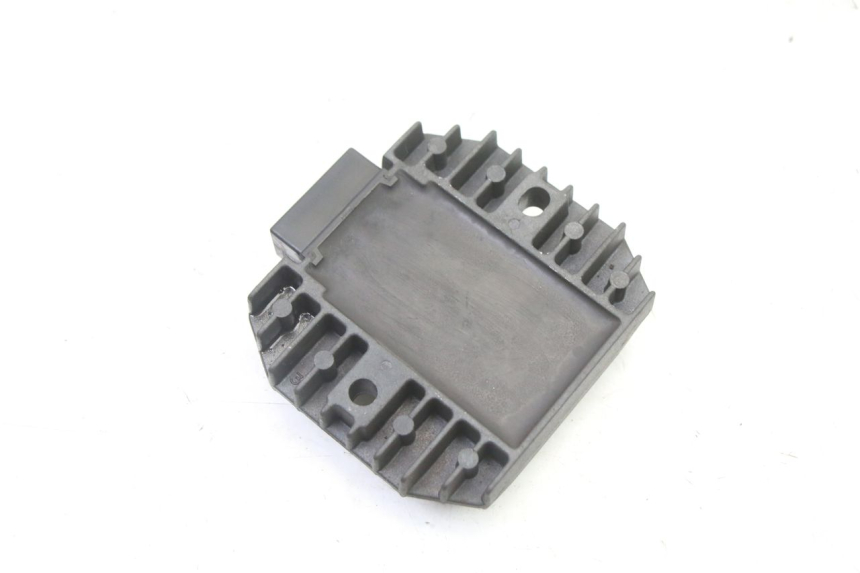 photo de REGULATEUR CHARGE PEUGEOT ELYSEO 125 (1999 - 2004)
