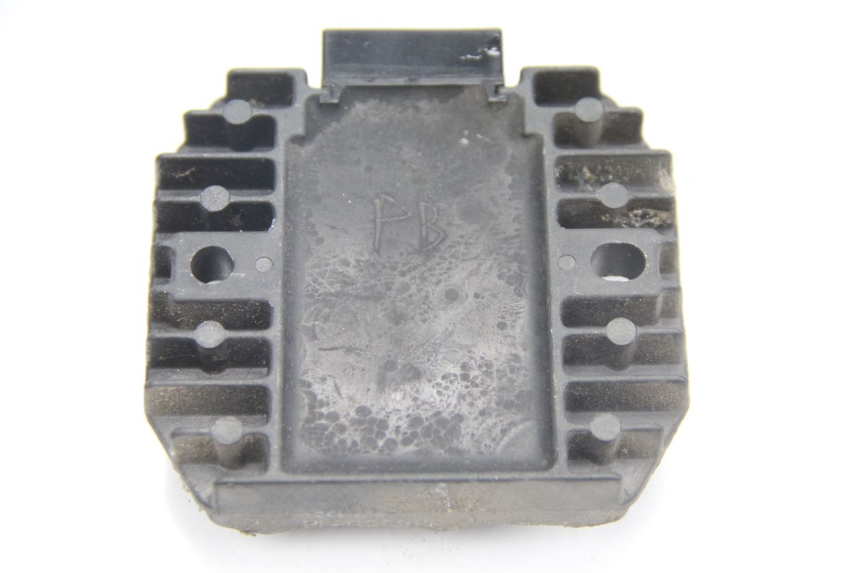 photo de REGULATEUR CHARGE PEUGEOT ELYSTAR 125 (2002 - 2007)