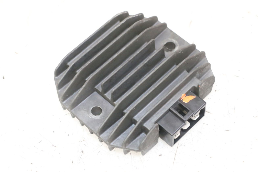 photo de REGULATEUR CHARGE PEUGEOT ELYSTAR 125 (2002 - 2007)