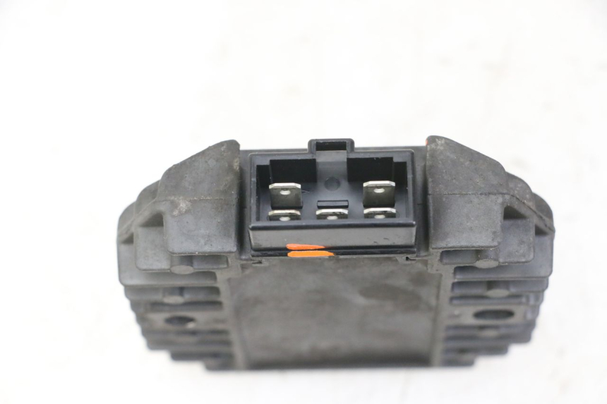 photo de REGULATEUR CHARGE PEUGEOT ELYSTAR 125 (2002 - 2007)