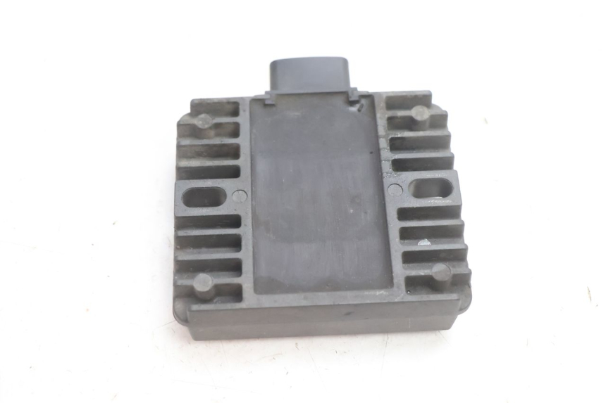 photo de REGULATEUR CHARGE KAWASAKI ER-6 ER6 N 650 (2005 - 2009) - Zoom état d’usage