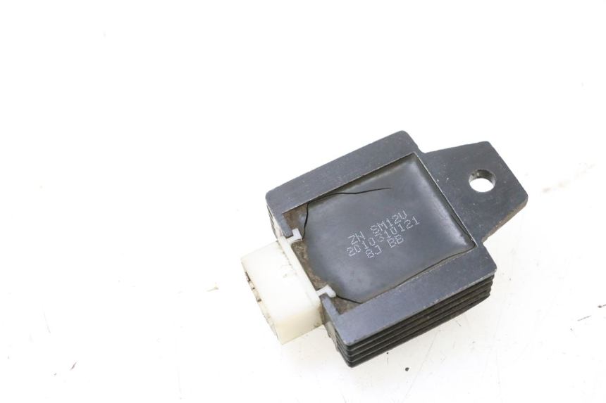 photo de REGULATEUR CHARGE JM MOTORS EVOLIS 4T 50 (2018 - 2022) - Zoom état d’usage