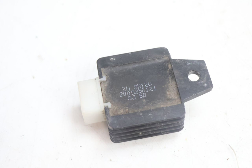 photo de REGULATEUR CHARGE JM MOTORS EVOLIS 4T 50 (2018 - 2022) - Zoom état d’usage