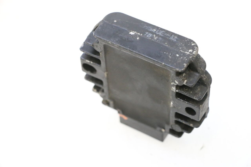 photo de REGULATEUR CHARGE KEEWAY F-ACT FACT EVO 50 (2020 - 2026) - Gros plan technique
