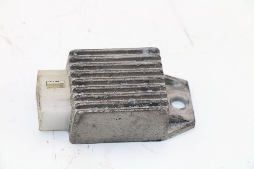photo de REGULATEUR CHARGE FALCONBIKE F-125 125 (2007 - 2012)