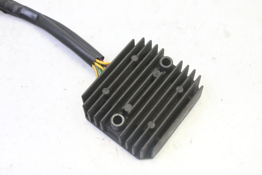 photo de REGULATEUR CHARGE HONDA FES S-WING SWING ABS 125 (2007 - 2015)