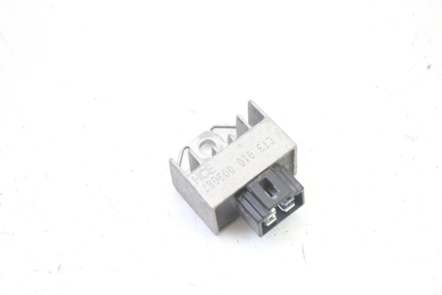 photo de REGULATEUR CHARGE SYM FIDDLE 2 50 (2008 - 2013)