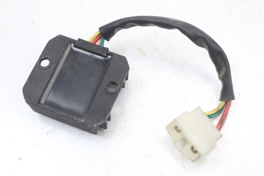 photo de REGULATEUR CHARGE SYM FIDDLE 3 III 50 (2014 - 2020)