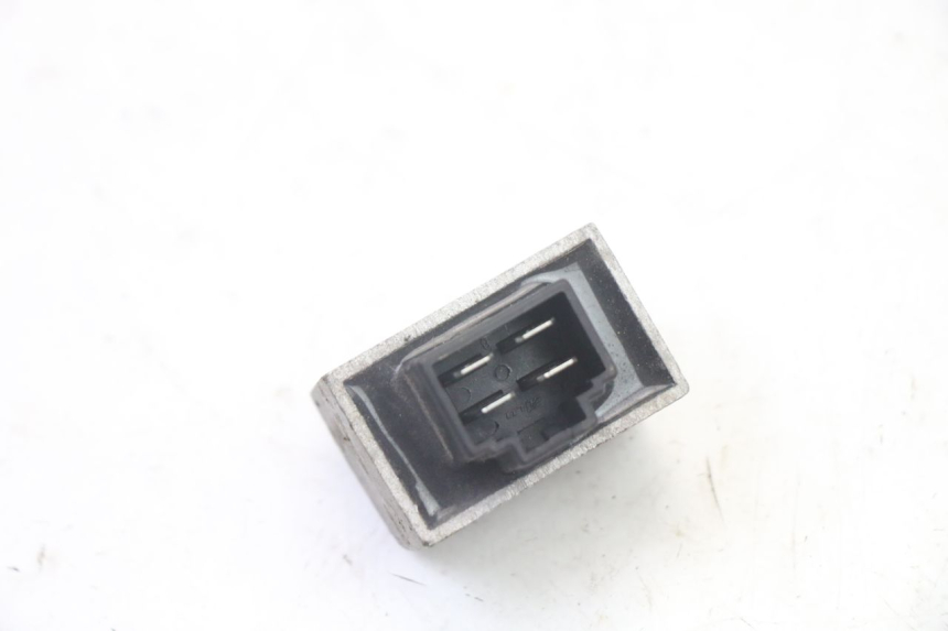 photo de REGULATEUR CHARGE SYM FIDDLE 125 (2008 - 2010)