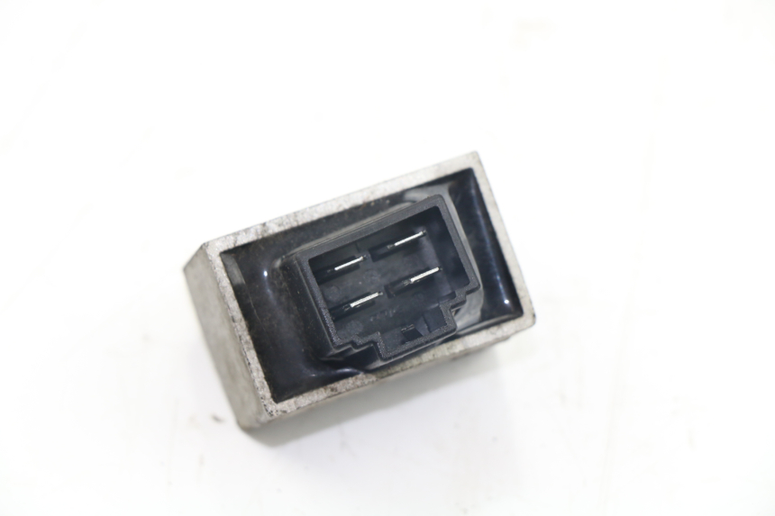 photo de REGULATEUR CHARGE SYM FIDDLE 125 (2008 - 2010)