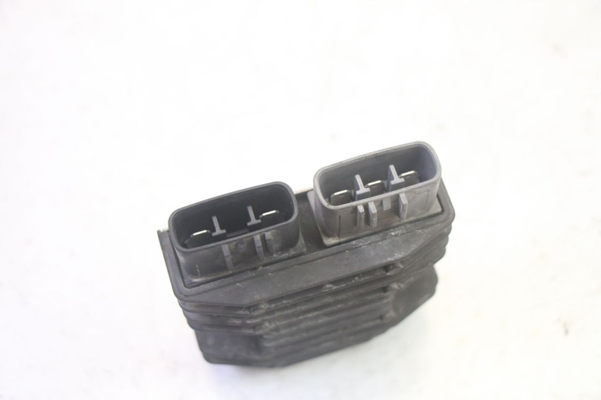 photo de REGULATEUR CHARGE YAMAHA FJR ABS 1300 (2006 - 2012) - Marquages et références