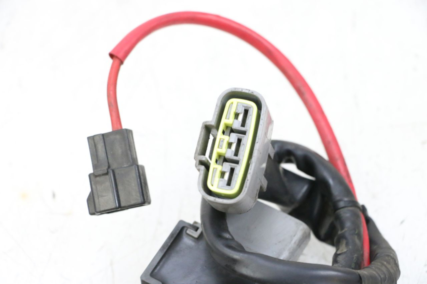 photo de REGULATEUR CHARGE YAMAHA FJR ABS 1300 (2006 - 2012) - Autre angle de vue