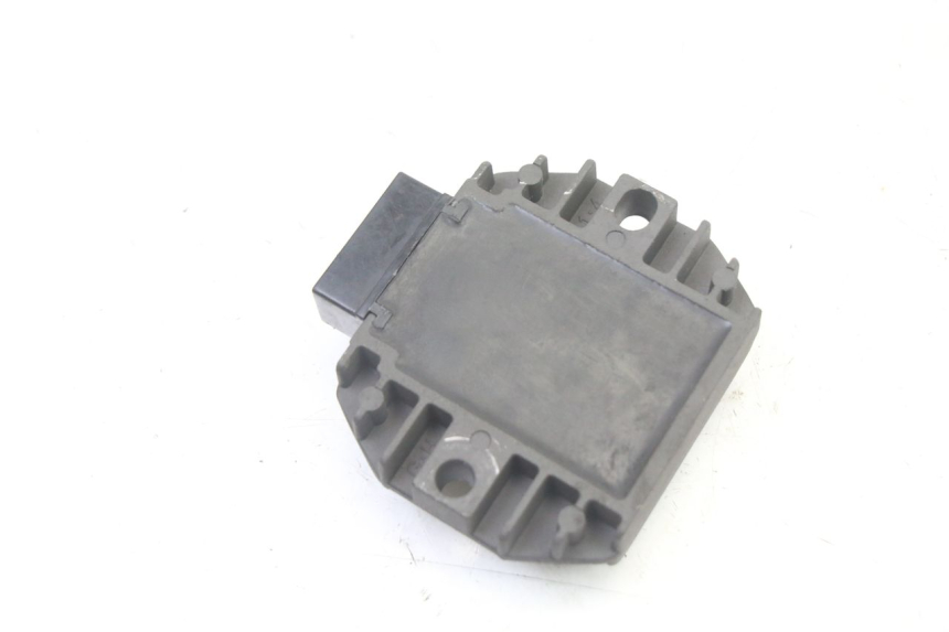 photo de REGULATEUR CHARGE MBK FLAME X 125 (2007 - 2016)