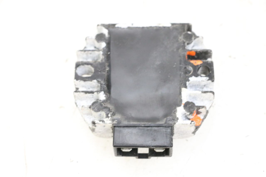 photo de REGULATEUR CHARGE MBK FLAME X 125 (2007 - 2016) - Autre angle de vue