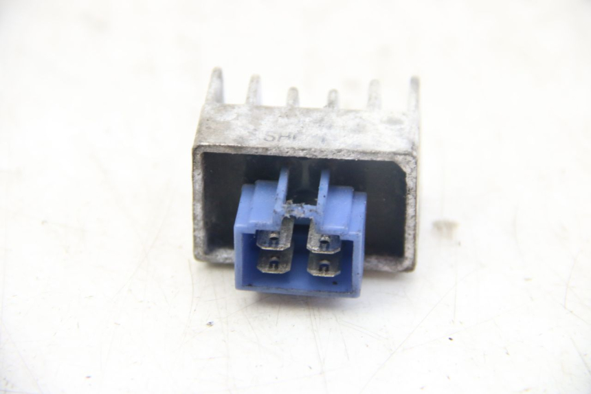 photo de REGULATEUR CHARGE MBK FLIPPER 50 (2004 - 2012)