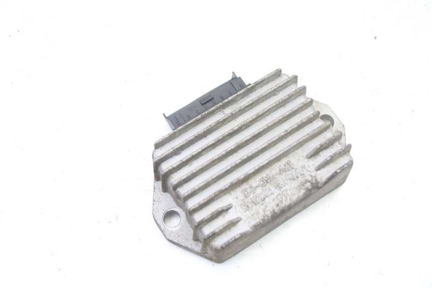 photo de REGULATEUR CHARGE PIAGGIO FLY 2T 50 (2004 - 2017)