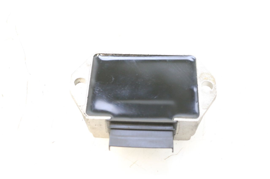 photo de REGULATEUR CHARGE PIAGGIO FLY 2T 50 (2004 - 2017) - Autre angle de vue