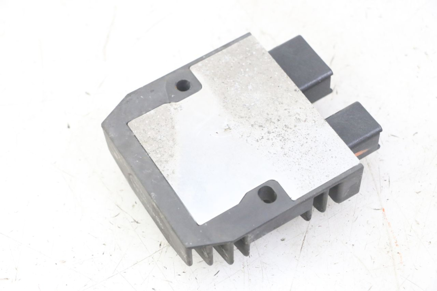 photo de REGULATEUR CHARGE HONDA FORZA ABS 300 (2013 - 2019)