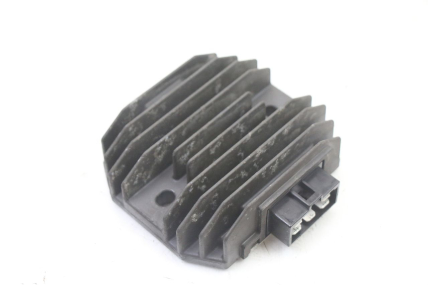 photo de REGULATEUR CHARGE YAMAHA FZ6 FAZER S2 600 (2007 - 2011)