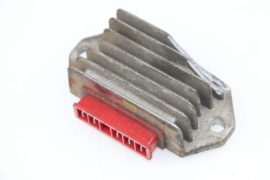 photo de REGULATEUR CHARGE GILERA STORM 50 (1993 - 1997)