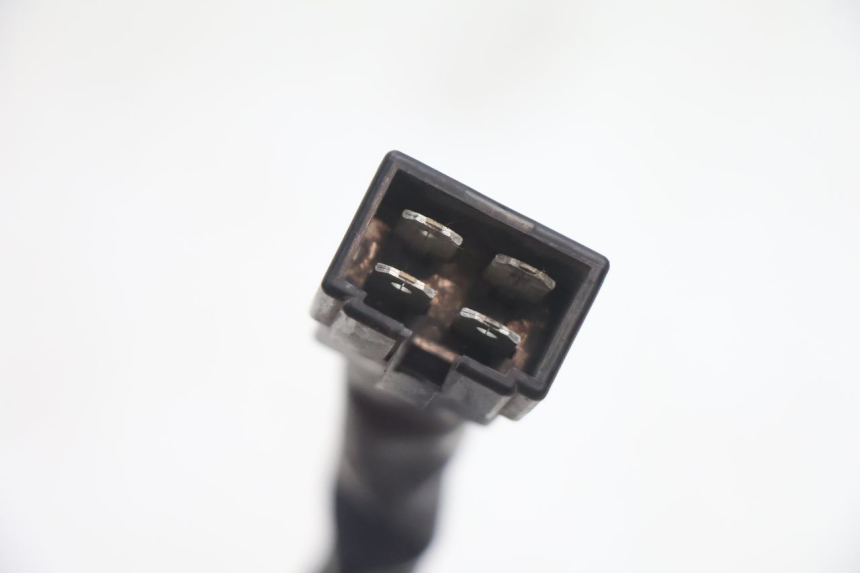 photo de REGULATEUR CHARGE GILERA GP 800 (2007 - 2013) - Points de fixation