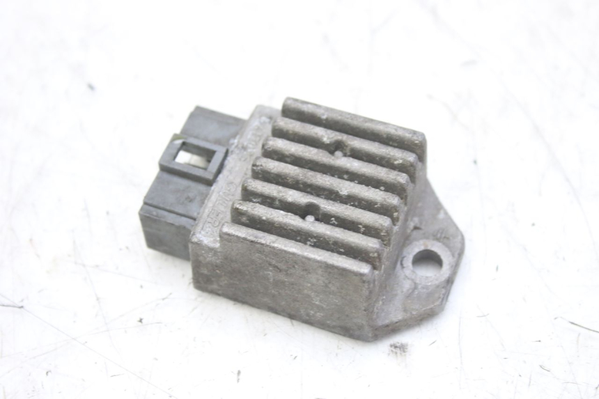 photo de RÉGULATEUR DE CHARGE DERBI GPR 50 (2004 - 2009)